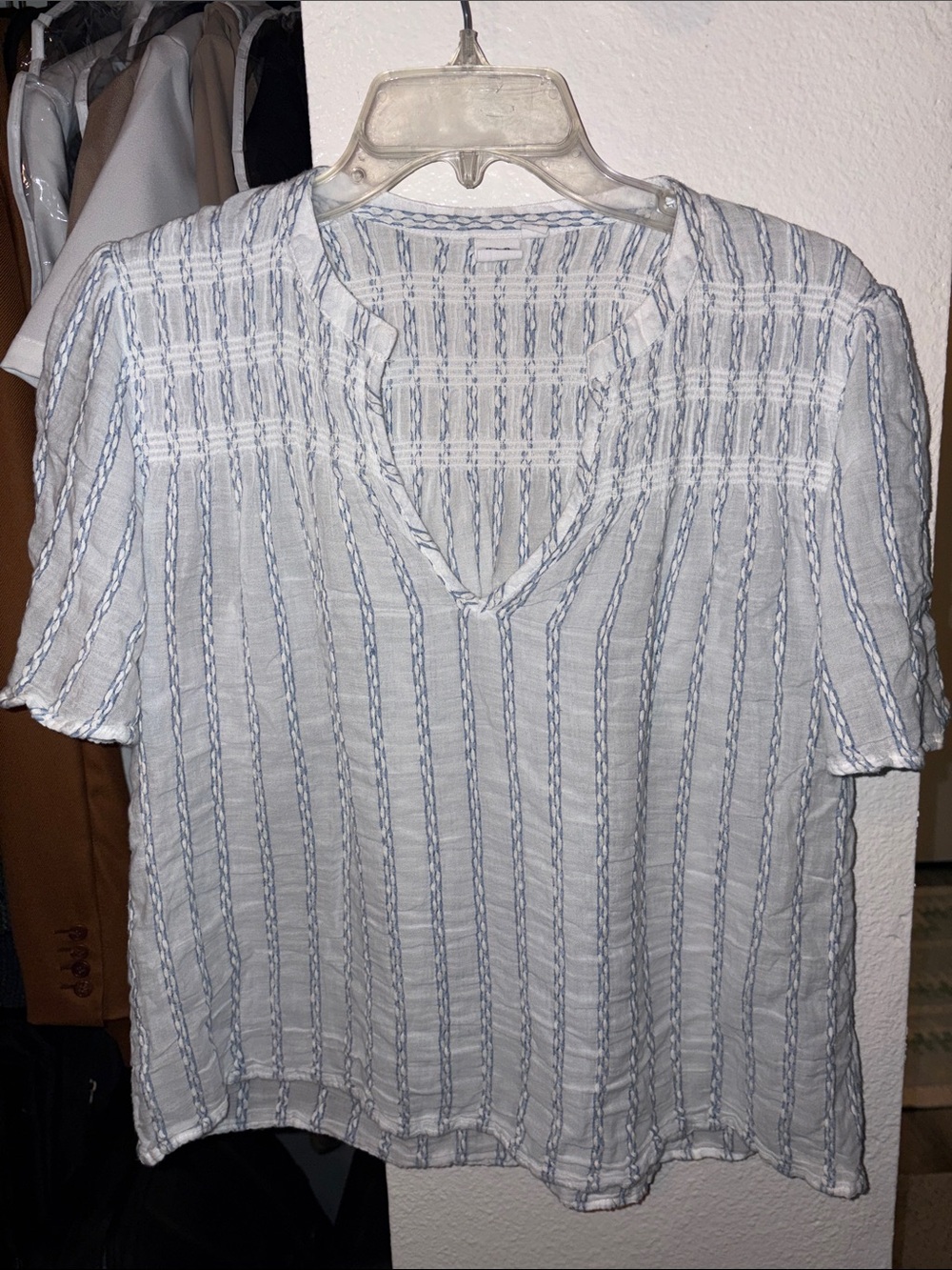 GAP White Short-Sleeve Shirt with Light Blue Stripes
